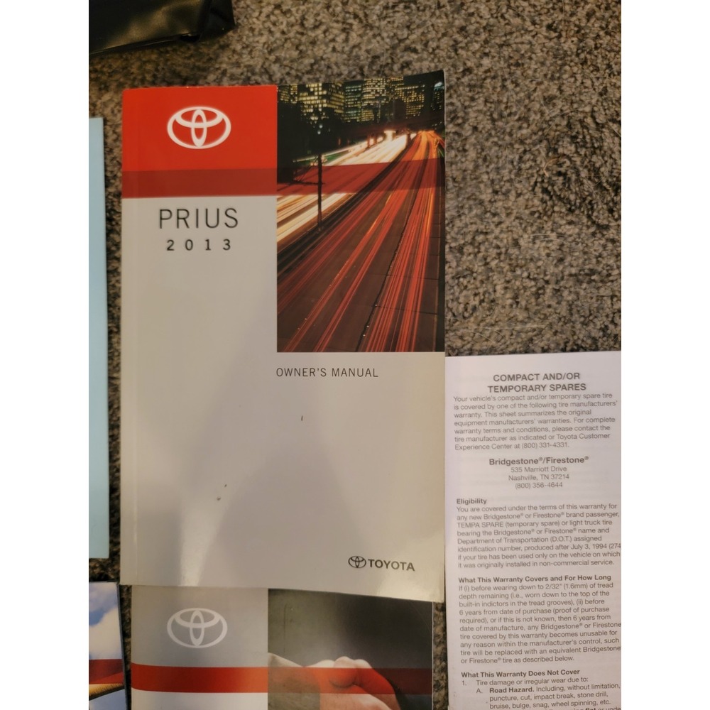 Toyota Prius 2013 NEW ‎ owners manuals with Carrying Case - Picture 2 of 7